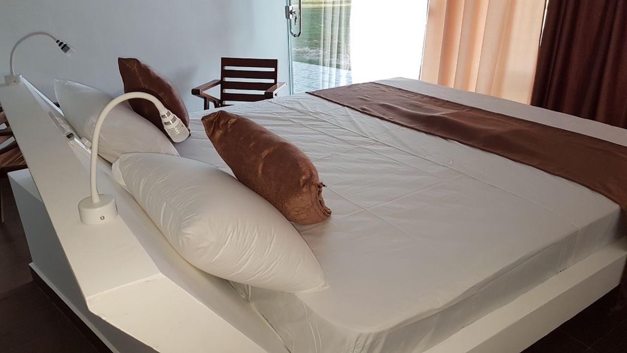 Ypsylon Resort Ostkueste ニラヴェリ エクステリア 写真