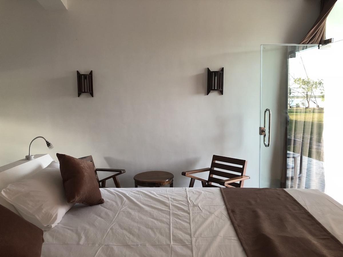 Ypsylon Resort Ostkueste ニラヴェリ エクステリア 写真